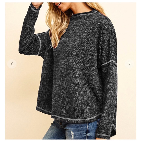 Topstitching Detail Casual Top With 2 Tone Soft Stretch Fabric - Picture 2 of 7